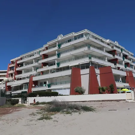 Appartement Renove Avec Clim Et Cuisine Equipee A - Fr-1-472a-299